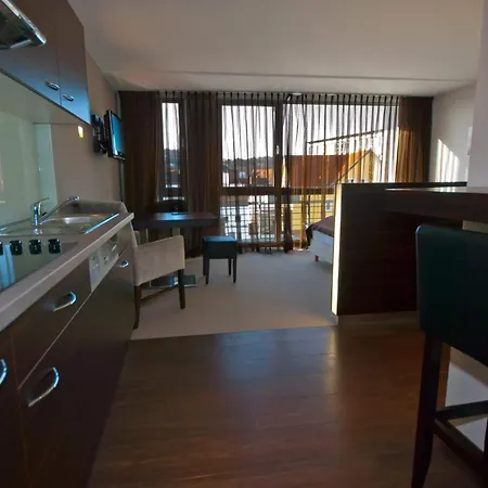 Boardinghouse Hotel apartamentowy 3*